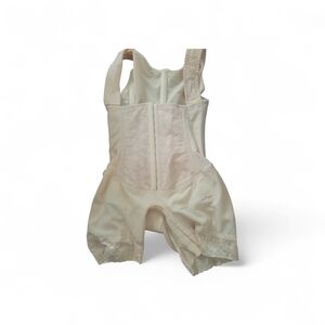 Elegant Cream Shapewear Bodysuit